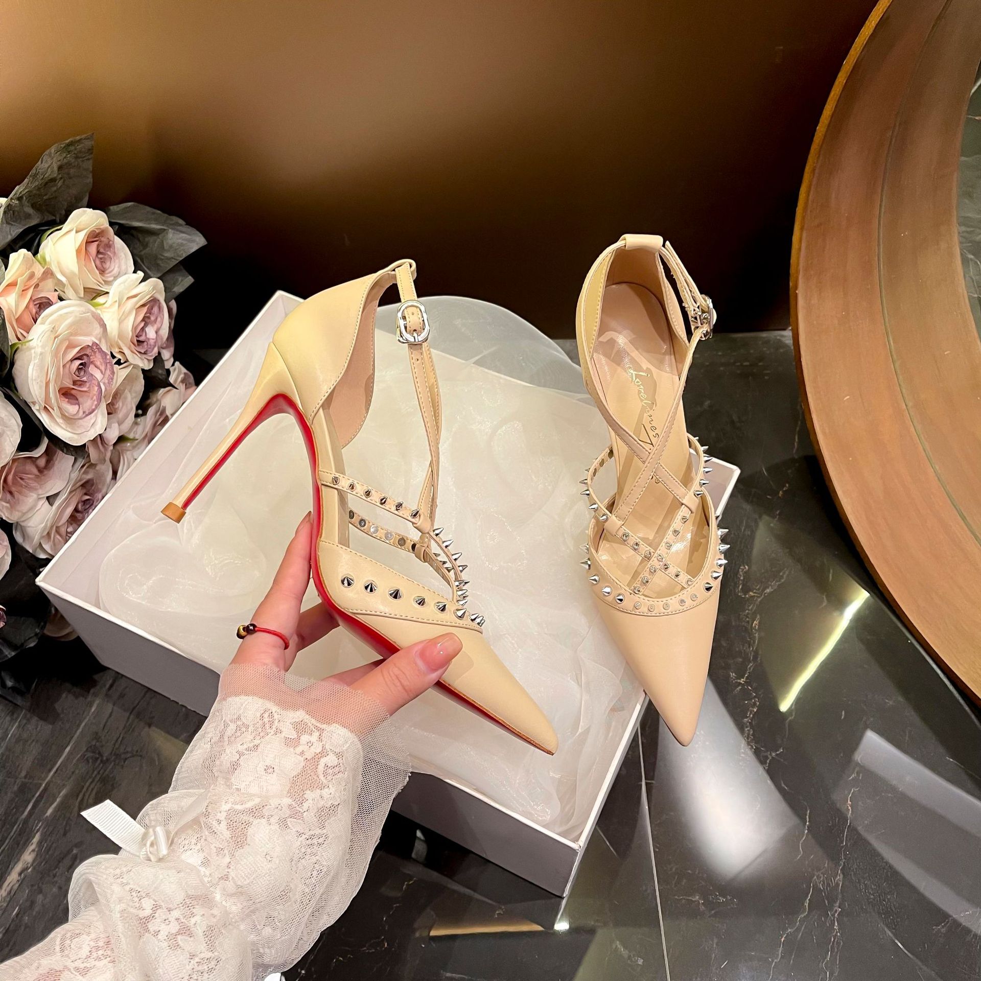 Retro Woman Shoes Sandals Stil - đánh giá và giá Casual Sandal Leather